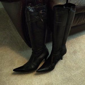 Black leather dress boots